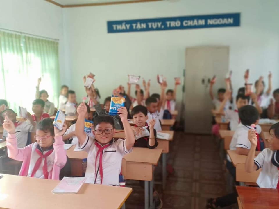 Tổ chức 1.6 cho các em học sinh thân yêu Tổ chức 1.6 cho các em học sinh thân yêu