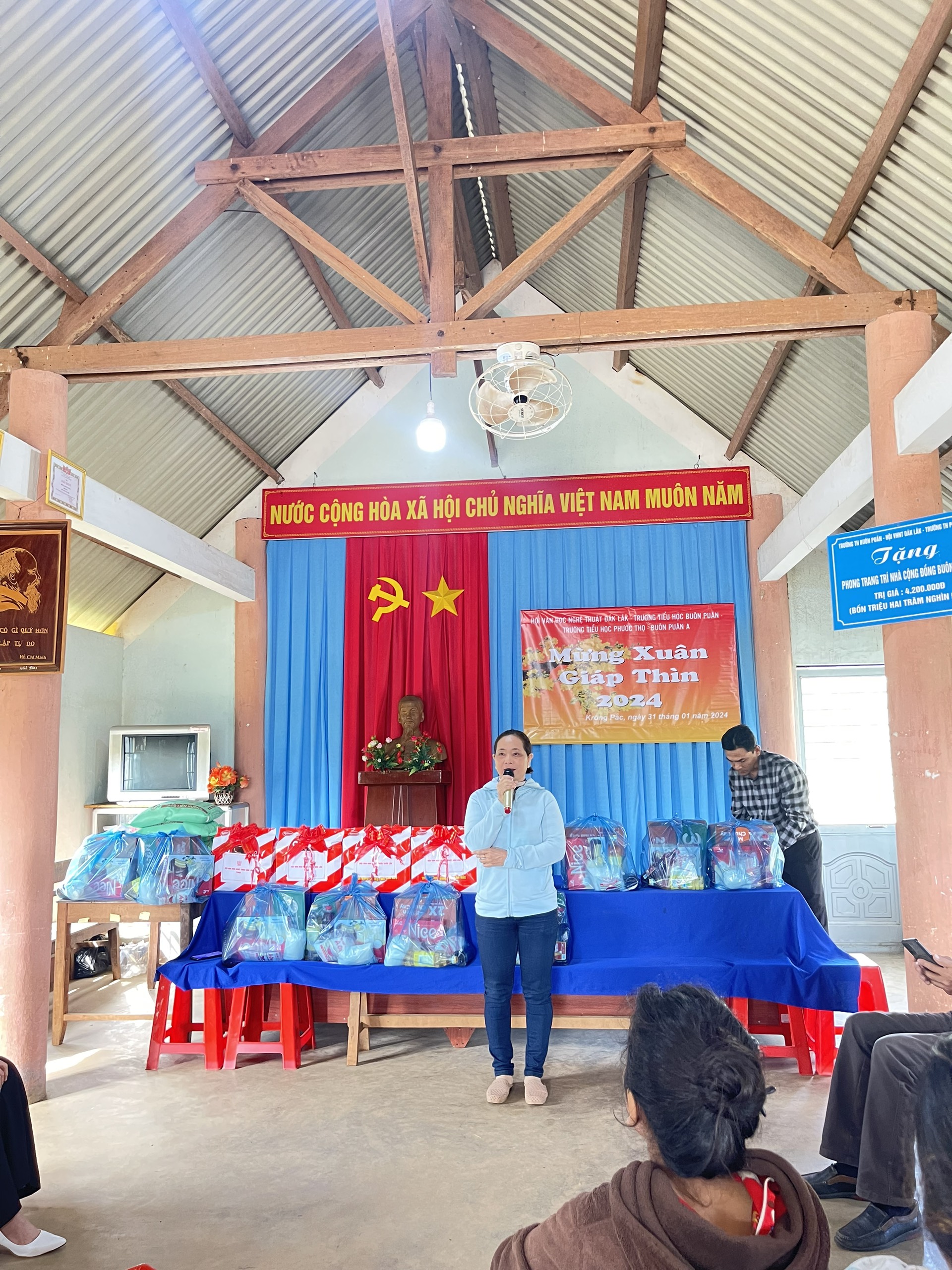 Tết Giáp Thìn 2024 với Buôn kết nghĩa Tết Giáp Thìn 2024 với Buôn kết nghĩa