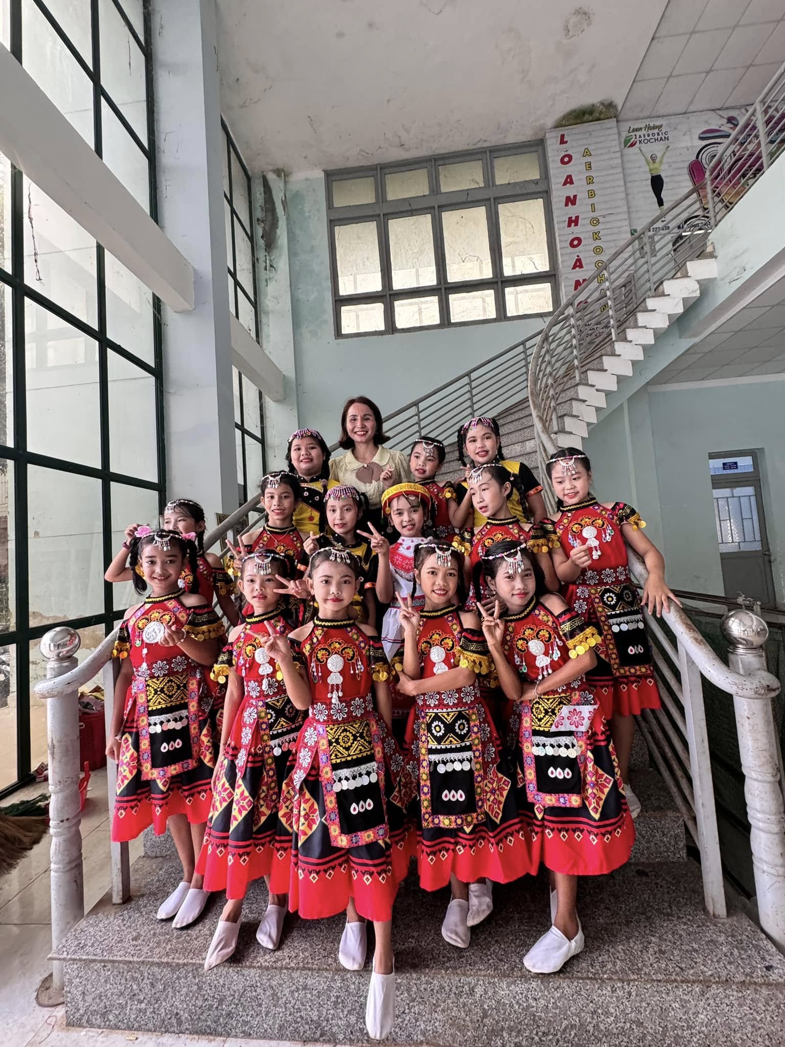 Tham gia hội thi giai điệu tuổi hồng cấp Huyện. Tham gia hội thi giai điệu tuổi hồng cấp Huyện.