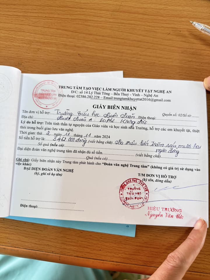 Giao lưu văn nghệ ủng hộ người khuyết tật Nghệ An